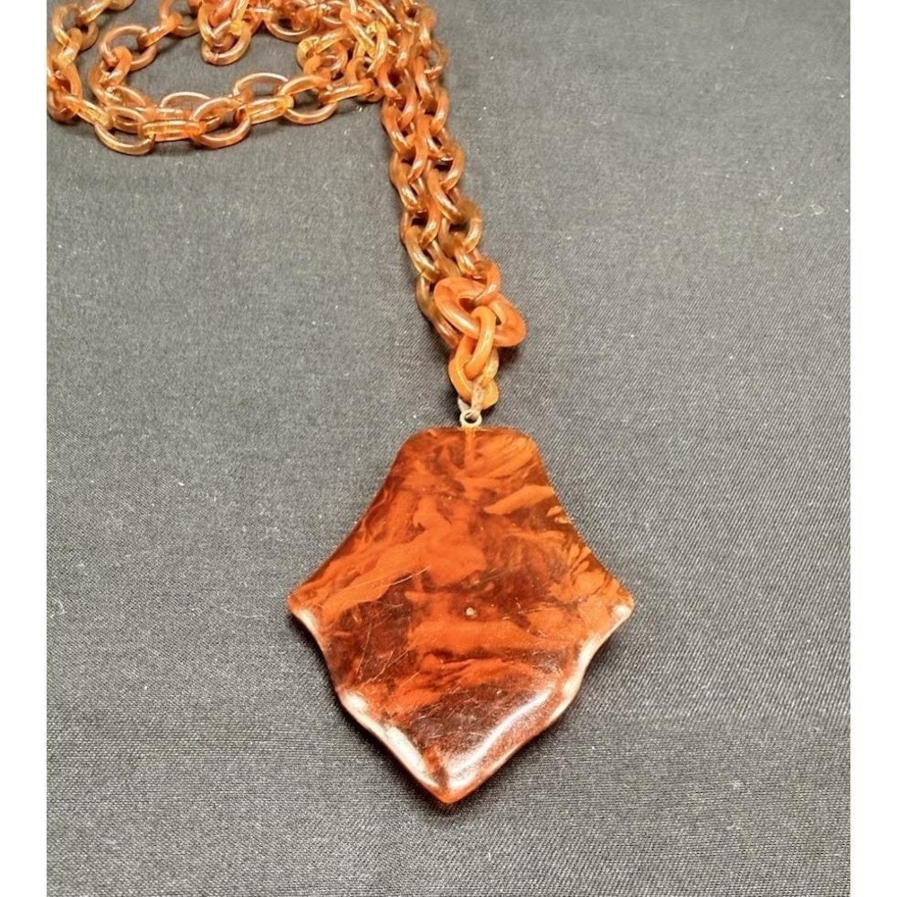 Unique Bakelite Tortoise Cameo Necklace 26" Link Chain Antique Celluloid - Picture 2 of 5